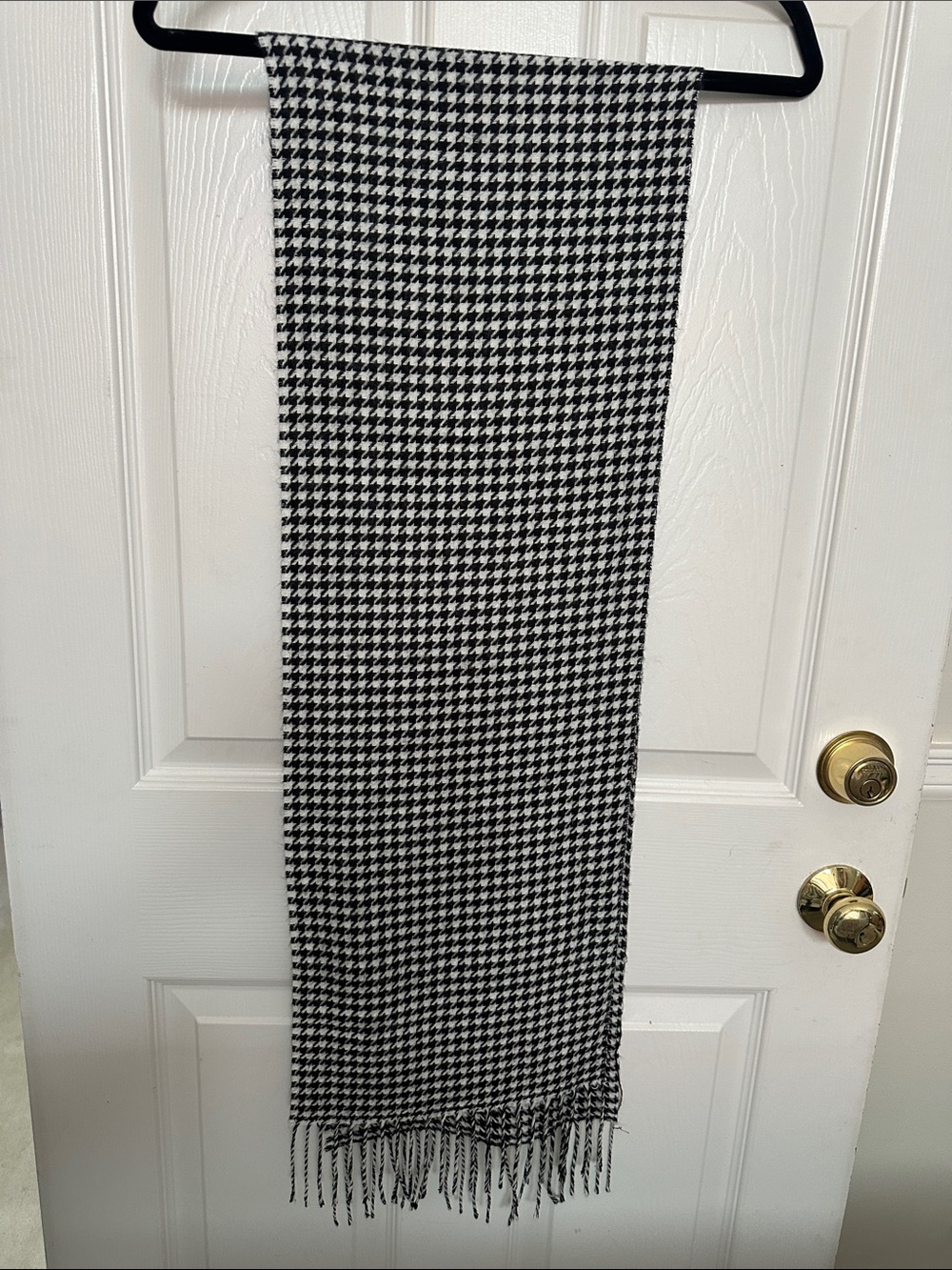 Black and White Houndstooth Scarf